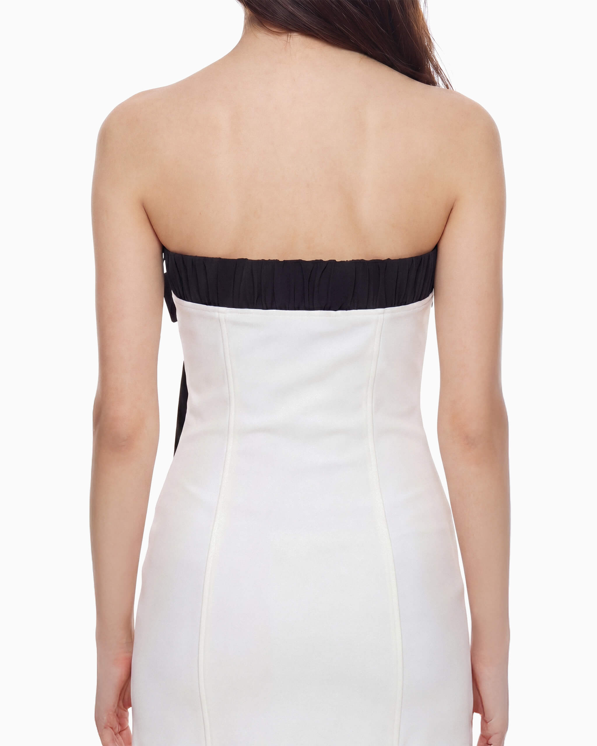 Vestido Curto Laço Frontal