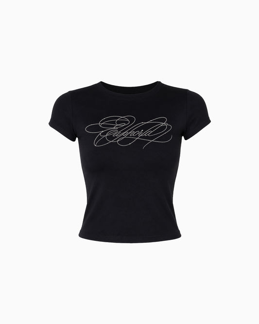 Camiseta Strass Euphoria preta com lettering Euphoria em strass no peito, vista frontal
