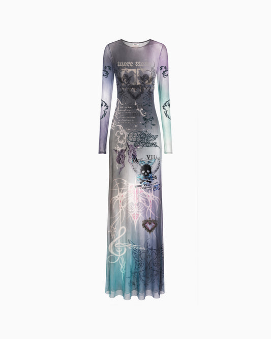 VestidoLongoTuleGothic cinza e multicolorido em tule, com mangas longas e estampa gráfica gótica, vista frontal